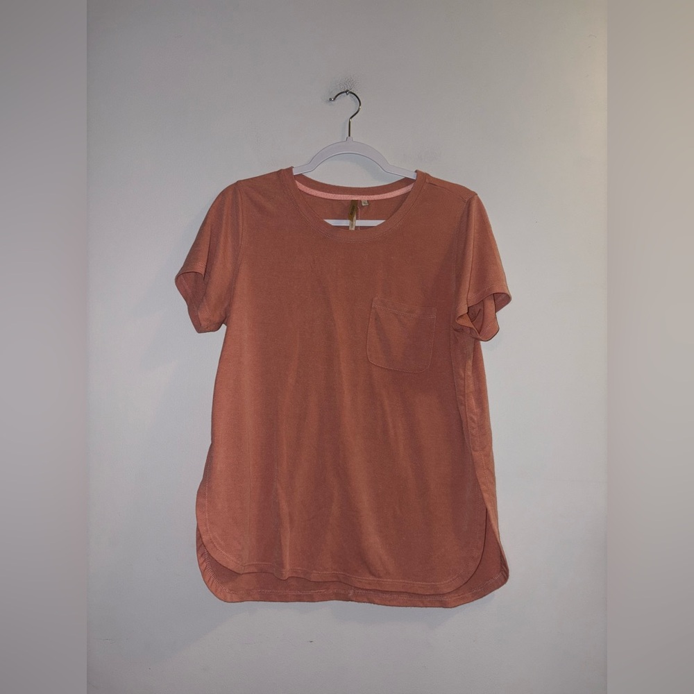 Max Cocos — Pink Tee
